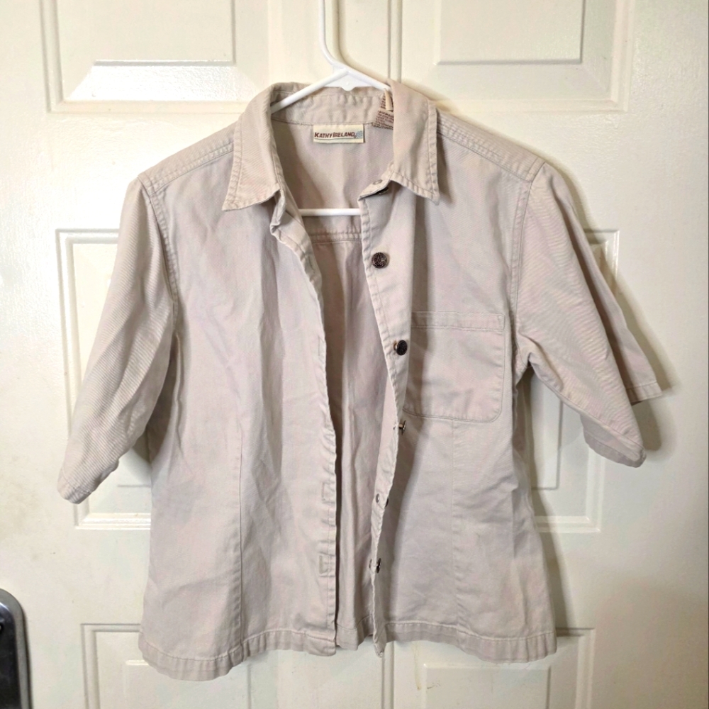 Kathy Ireland Kahki Button Up Short Sleeve Blouse Size‎ Medium